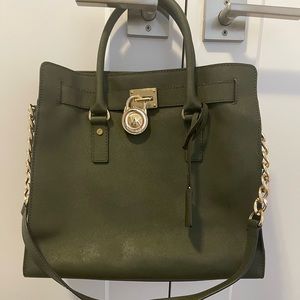 Michael Kors Hamilton Tote - Olive Green, saffiano textured leather.